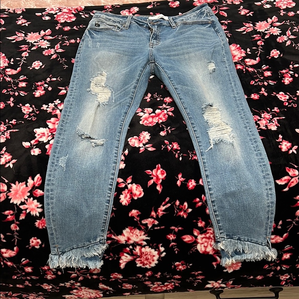 Blue Cropped Distressed Jeans with Frayed Hem KanCan 11/29